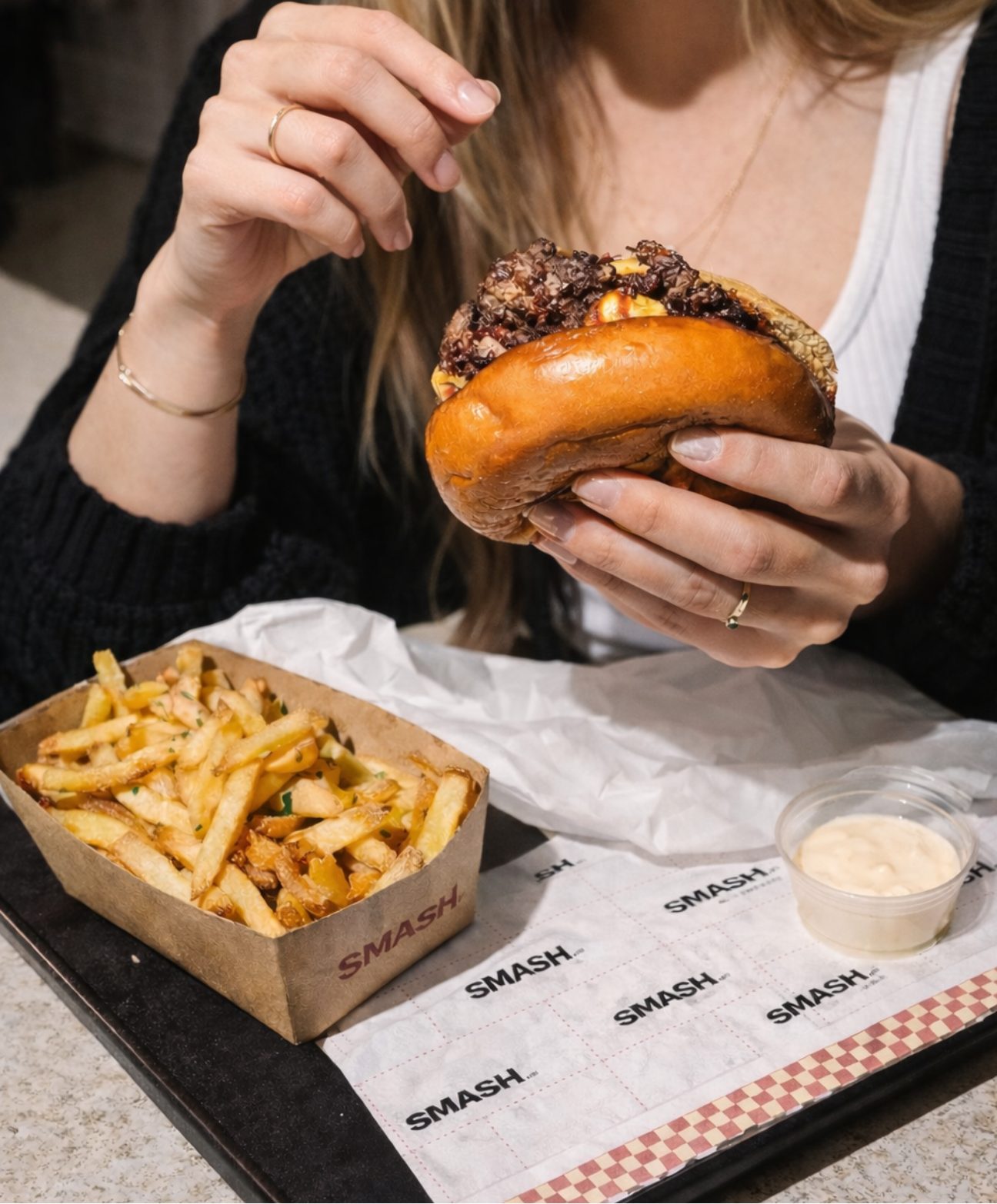 Verse SMASH-burger met friet