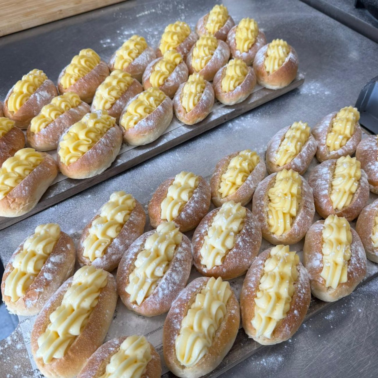 Petit fours
